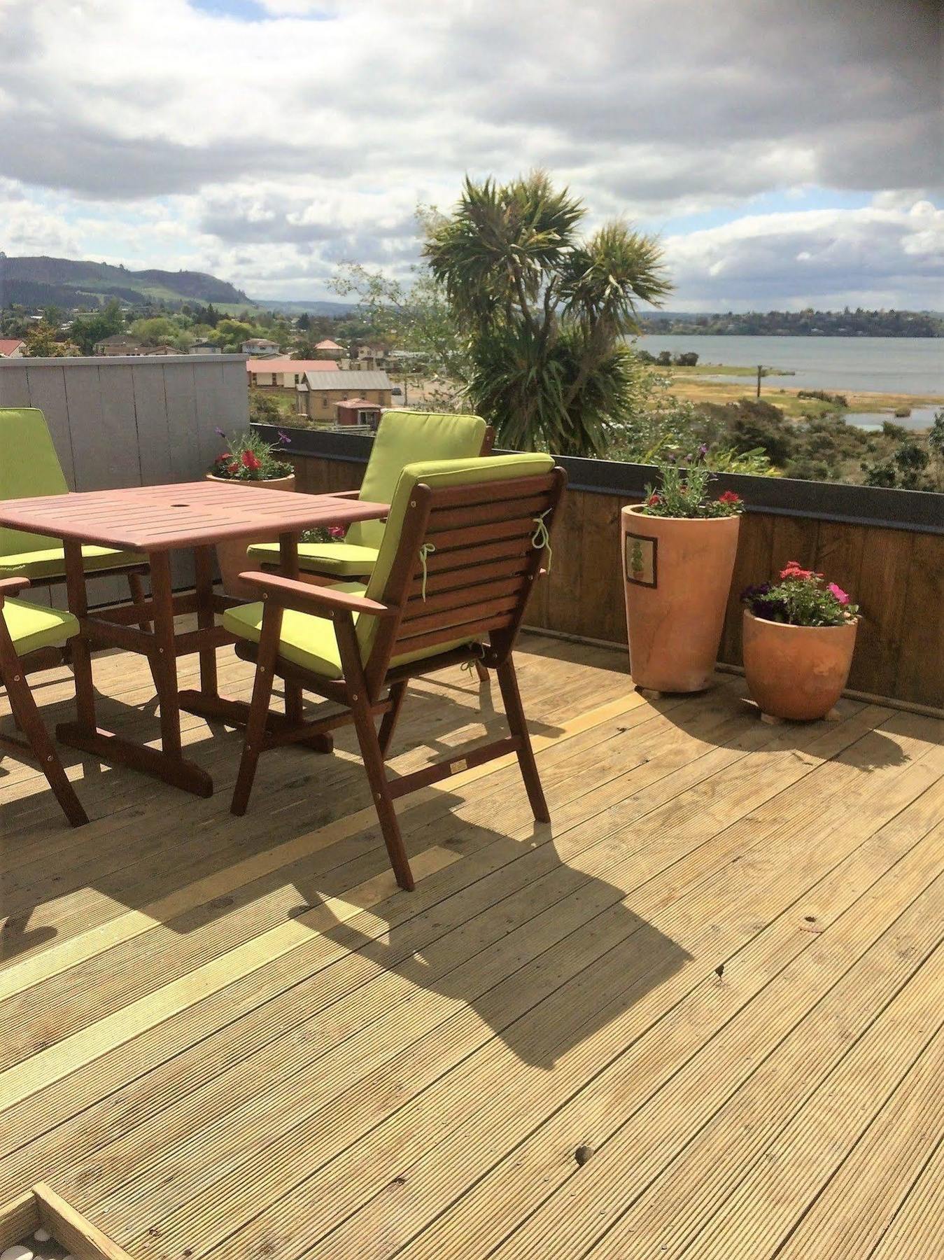 Lakeside City Apartments - Penthouse And Studio Rotorua Eksteriør bilde