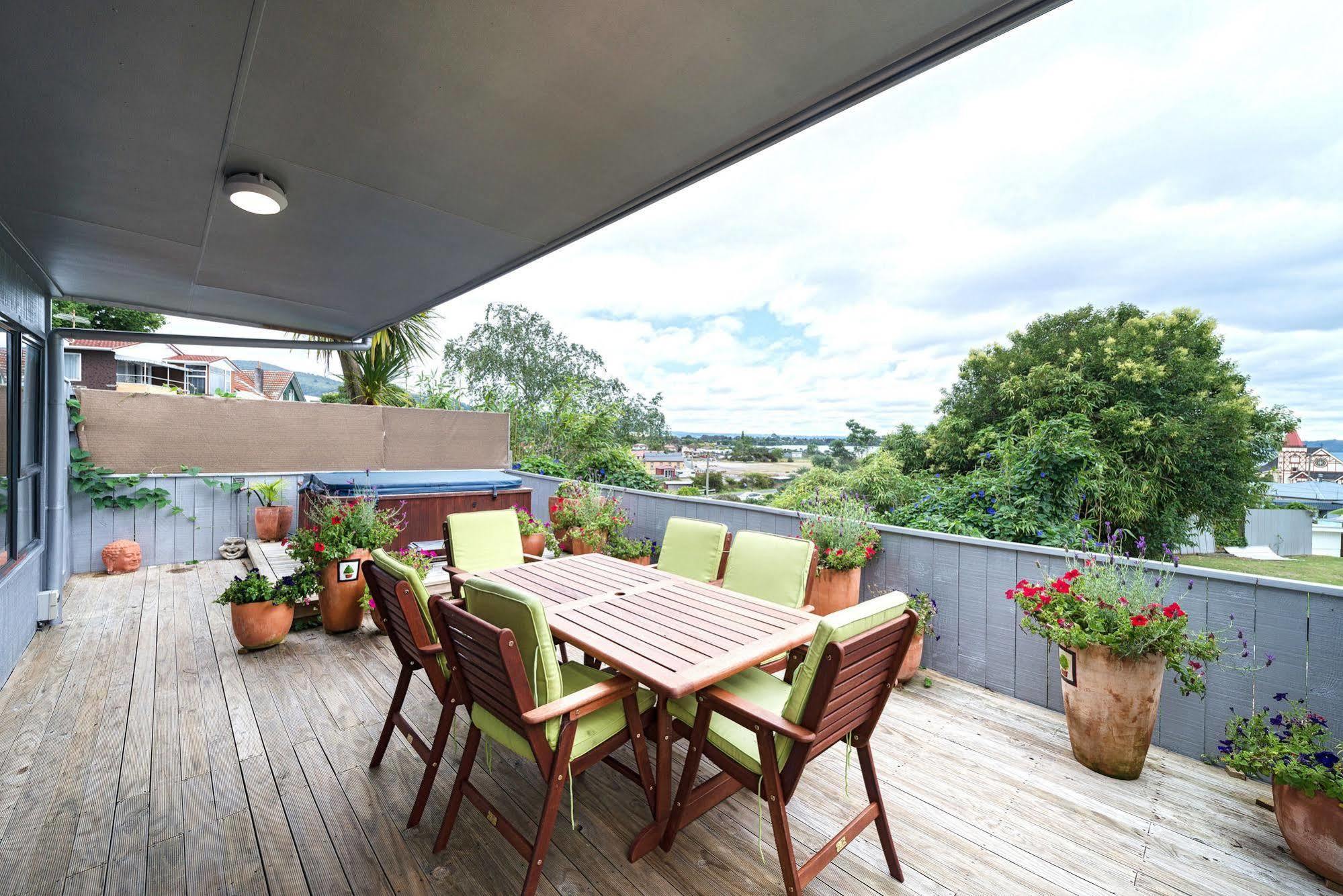 Lakeside City Apartments - Penthouse And Studio Rotorua Eksteriør bilde